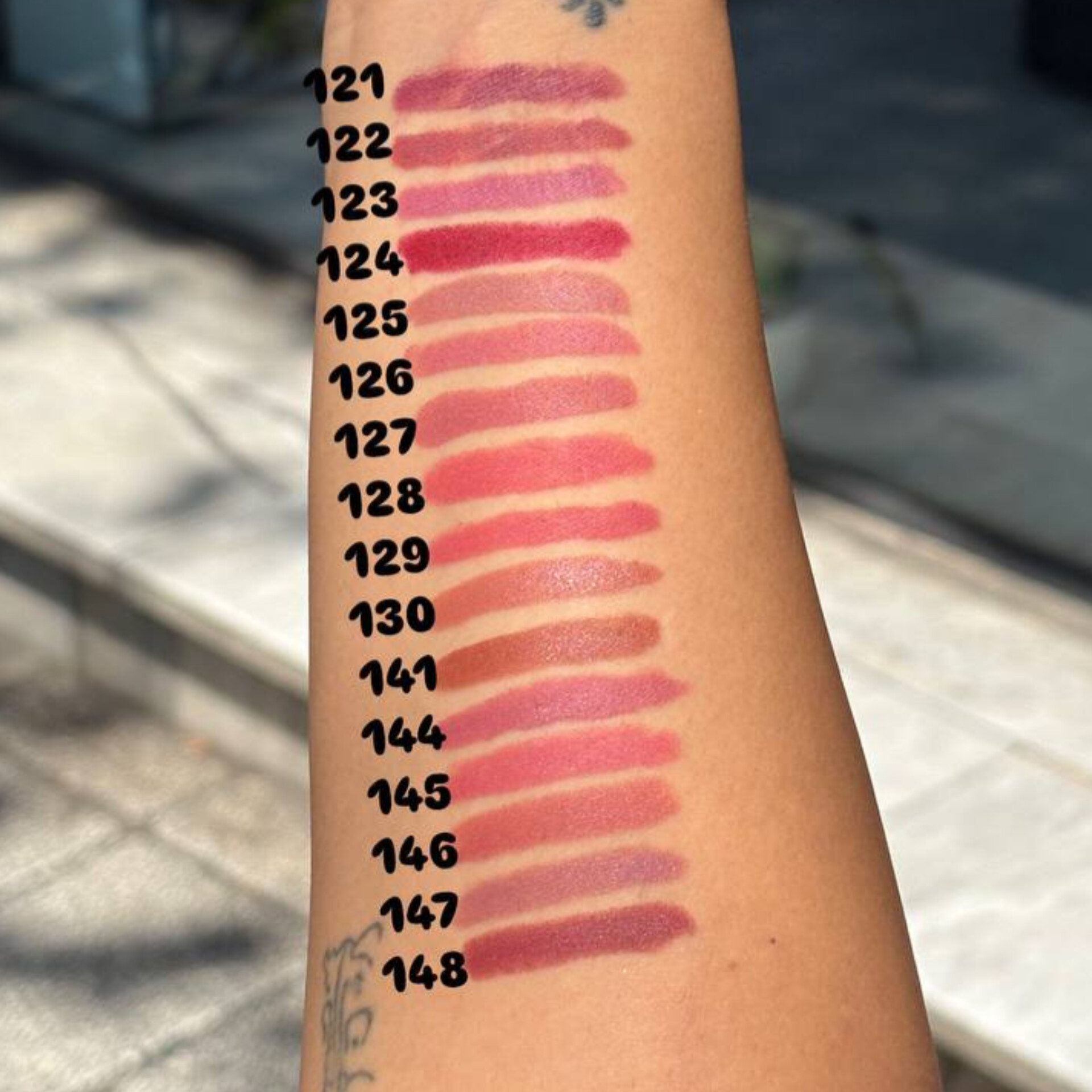 رژ لب مدادی 24 ساعته لیدو LIDO LIP PENCIL