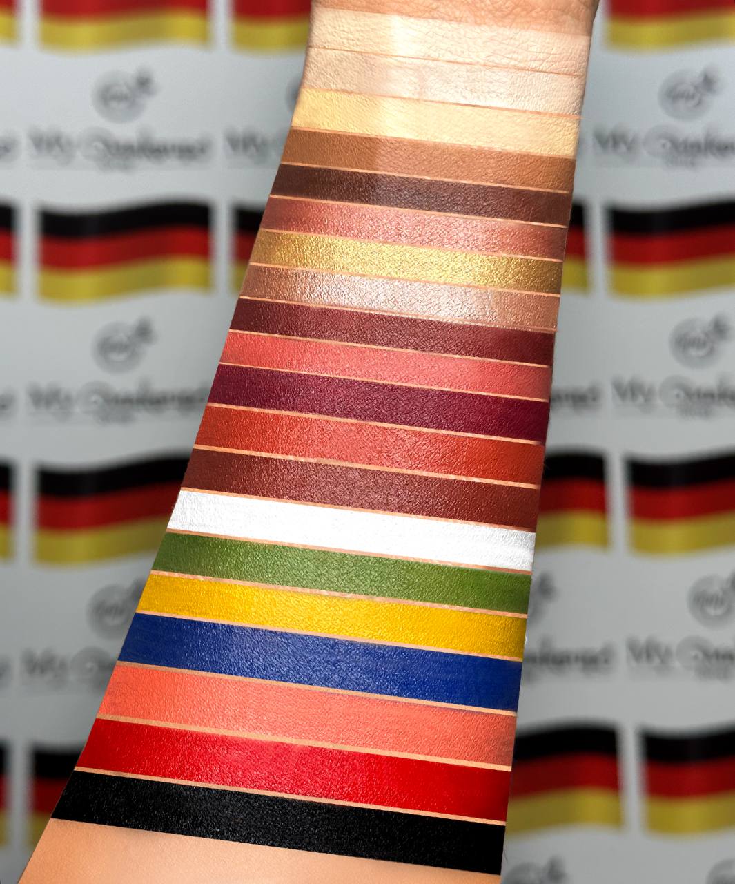 پالت رنگدانه جادویی مای میکاپ استوری |  AMAZING PALETTE 20 FLASH COLOR MY MAKEUP