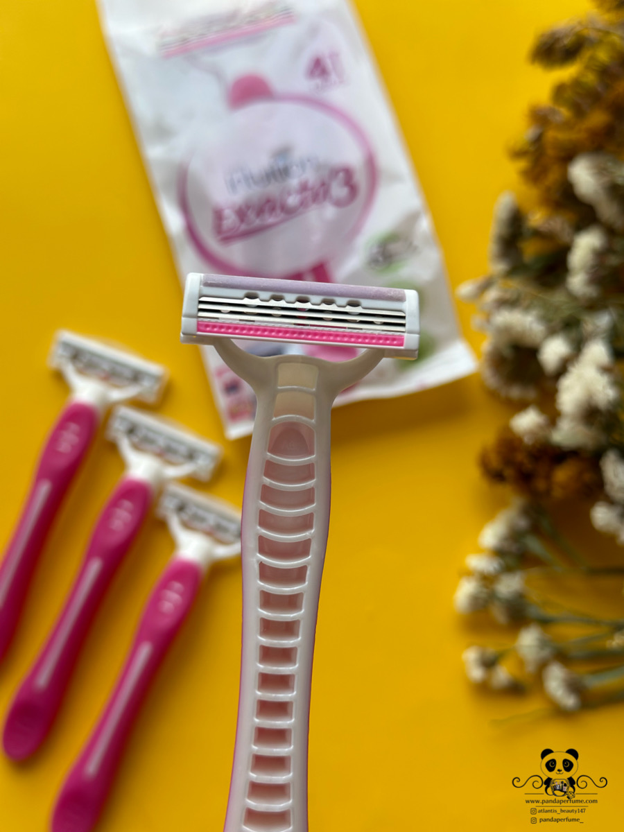 خودتراش زنانه اگزکتا 3 لبه شیک بسته 4 عددی | Schick Exacta 3 Sensitive 4 Pcs For Women